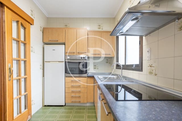 4 sypialnia Apartament do wynajęcia w Mestalla, Miasto Walencja - 1 700 € (Ref: 9568749)