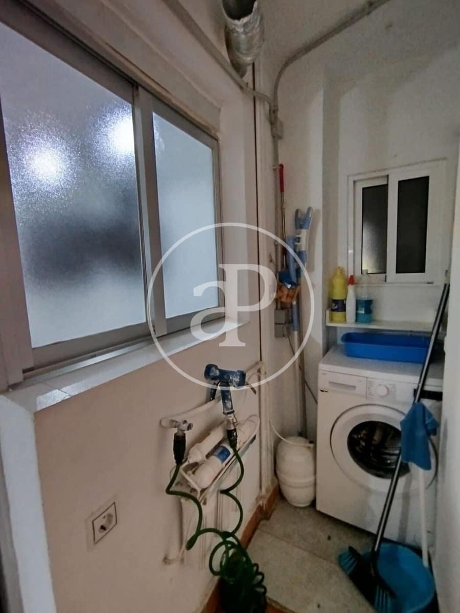 3 quarto Apartamento para arrendar em Xirivella - 1 500 € (Ref: 9571270)