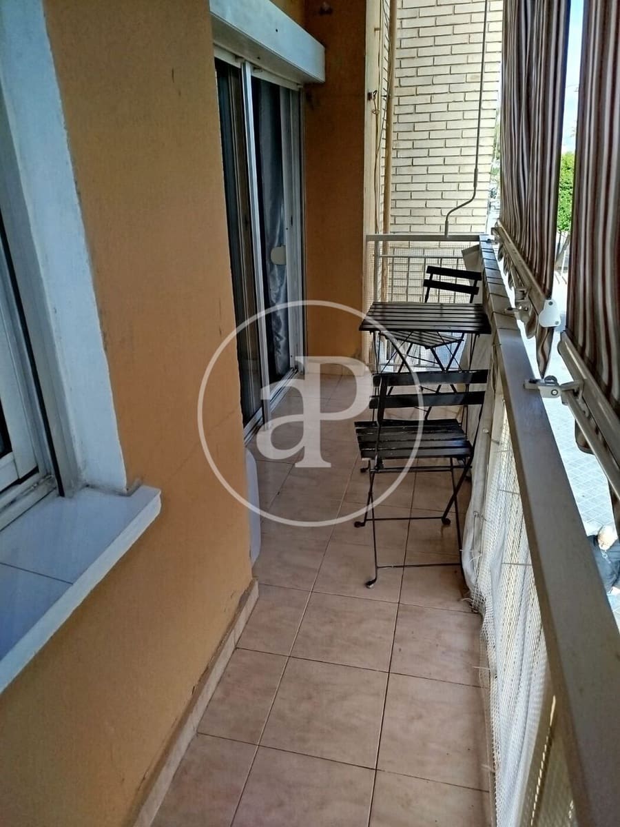 3 quarto Apartamento para arrendar em Xirivella - 1 500 € (Ref: 9571270)