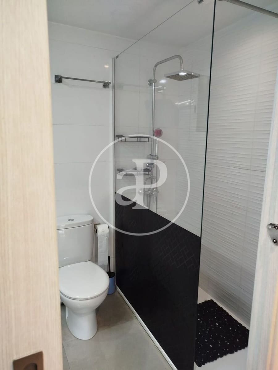 3 quarto Apartamento para arrendar em Xirivella - 1 500 € (Ref: 9571270)