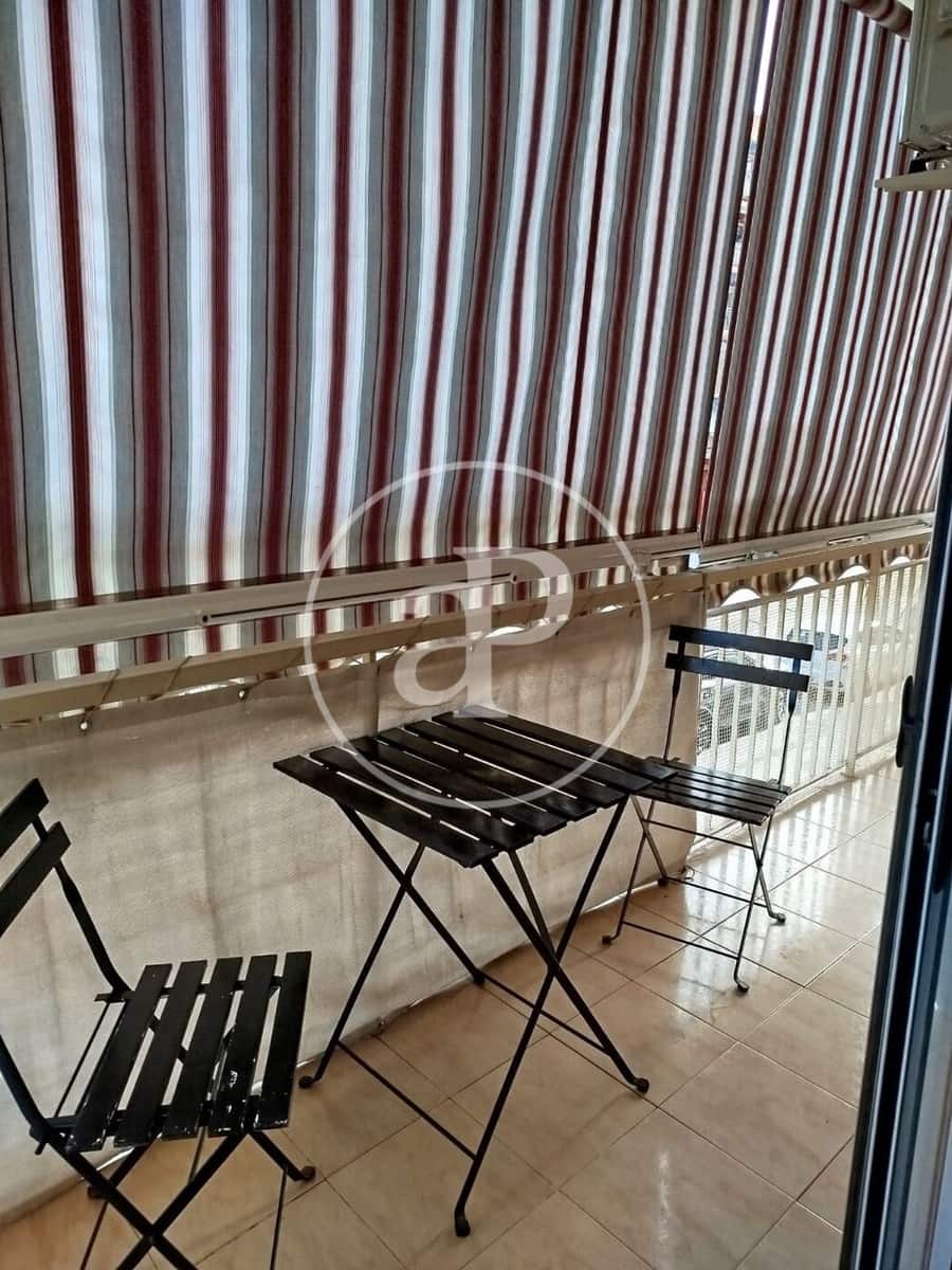 3 quarto Apartamento para arrendar em Xirivella - 1 500 € (Ref: 9571270)