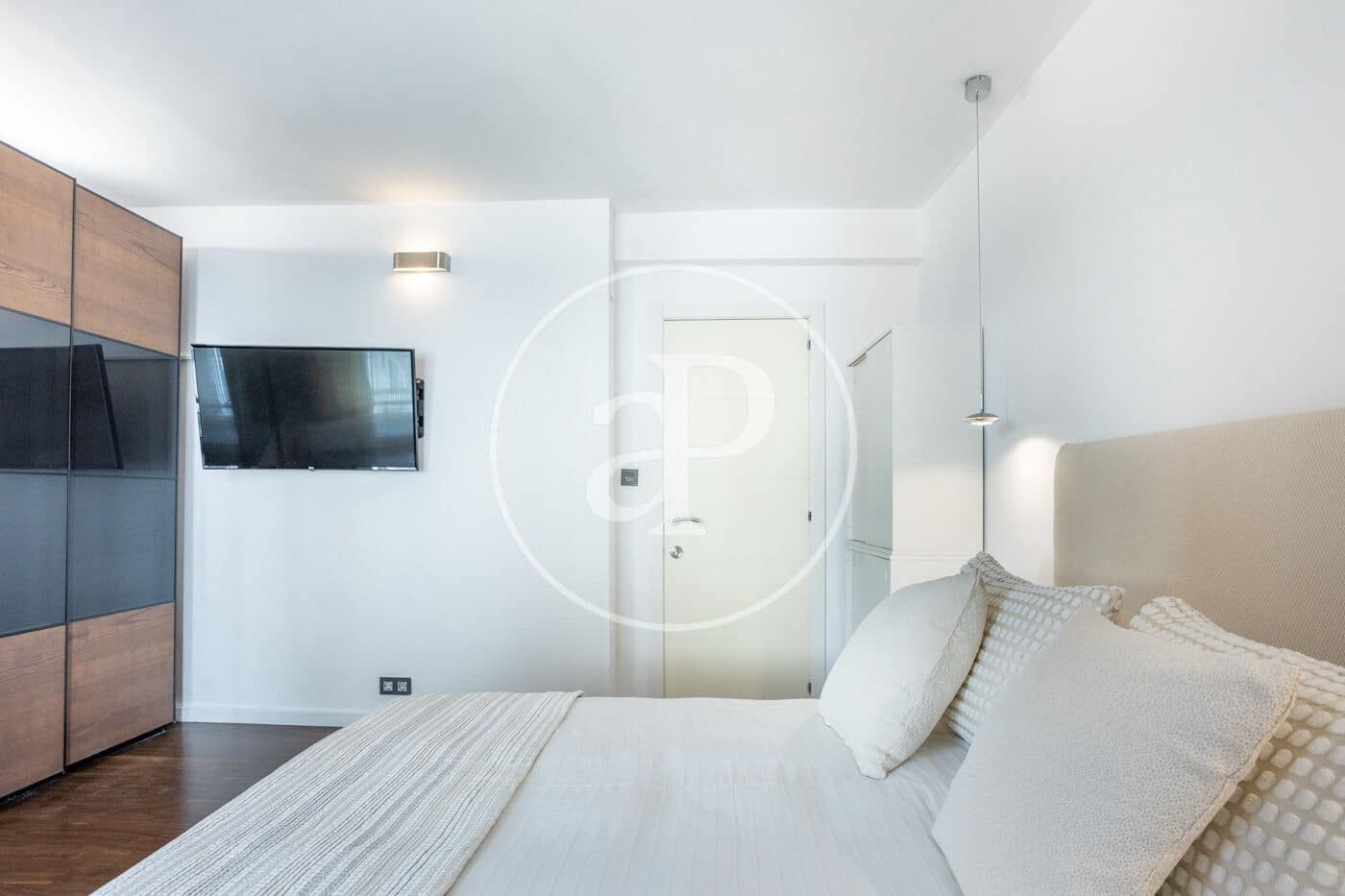 3 soveværelse Lejlighed til leje i Valencia by - € 1.950 (Ref: 9571271)