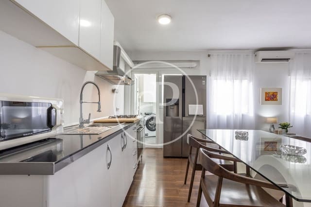 3 soveværelse Lejlighed til leje i Russafa, Valencia by - € 1.950 (Ref: 9571271)