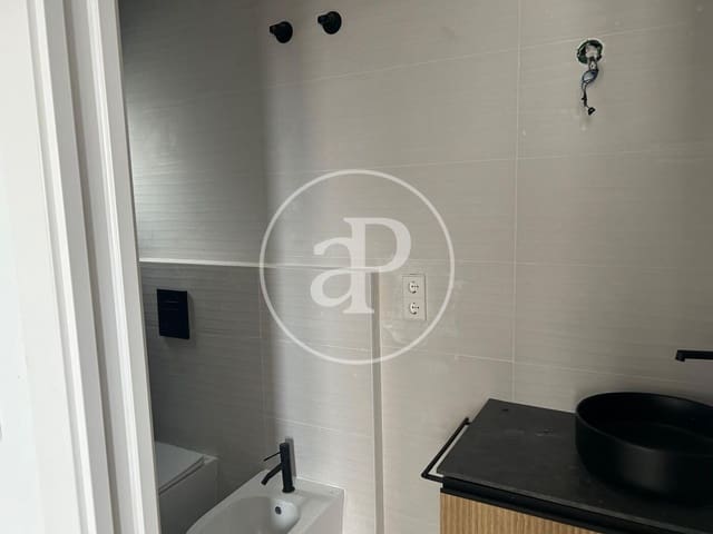 3 soveværelse Lejlighed til leje i El Pla del Remei, Valencia by - € 2.500 (Ref: 9571273)