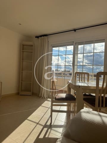 3 soveværelse Penthouse til leje i Patraix, Valencia by - € 1.500 (Ref: 9571275)