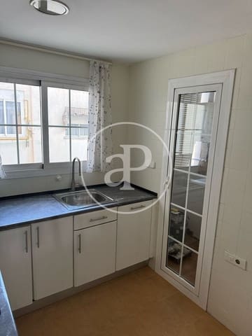 3 soveværelse Penthouse til leje i Patraix, Valencia by - € 1.500 (Ref: 9571275)