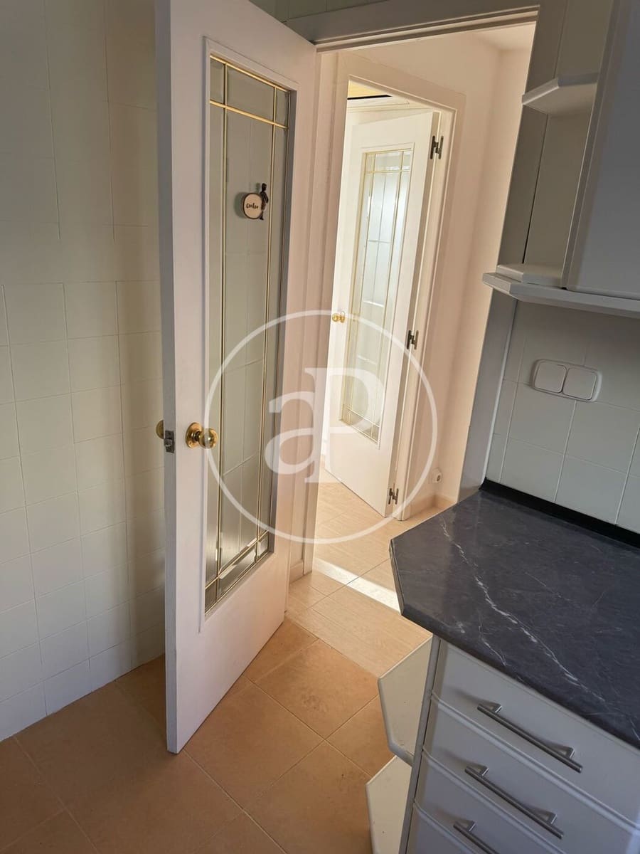 3 soveværelse Penthouse til leje i Valencia by - € 1.500 (Ref: 9571275)