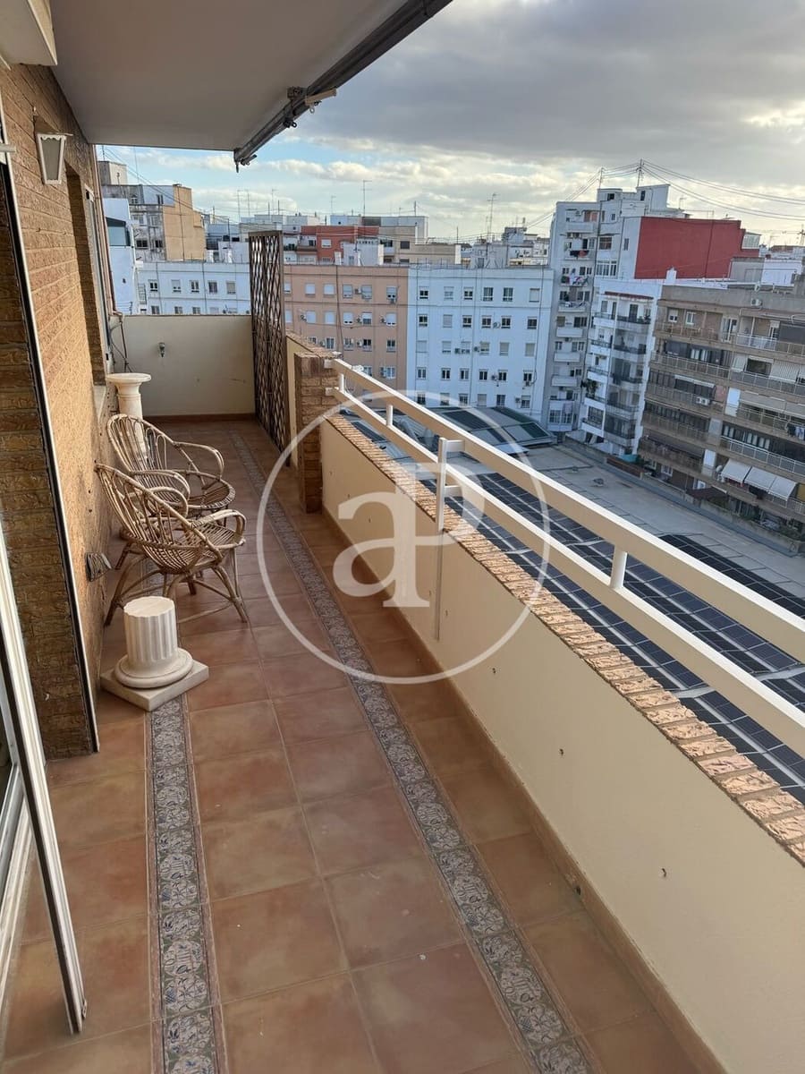 3 soveværelse Penthouse til leje i Valencia by - € 1.500 (Ref: 9571275)