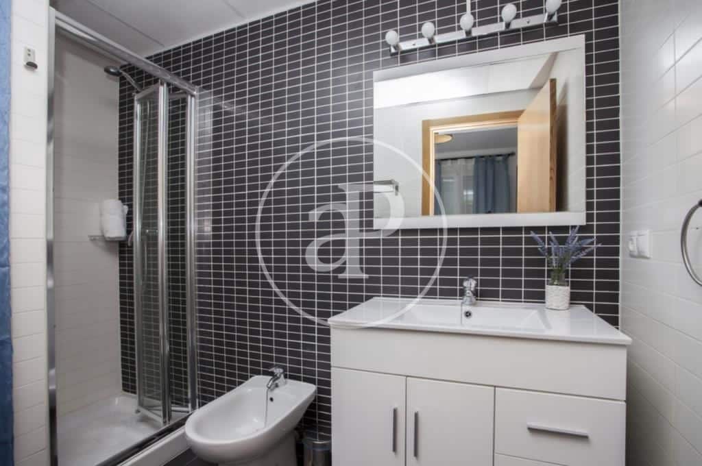 1 makuuhuone Huoneisto vuokrattavana paikassa Valencia kaupunki - 1 100 € (Ref: 9574702)