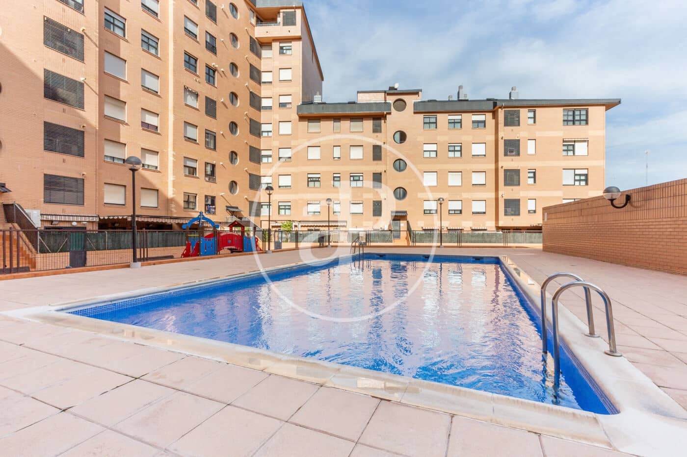 2 bedroom Apartment for sale in Valencia city with pool - € 340,000 (Ref: 9574704)
