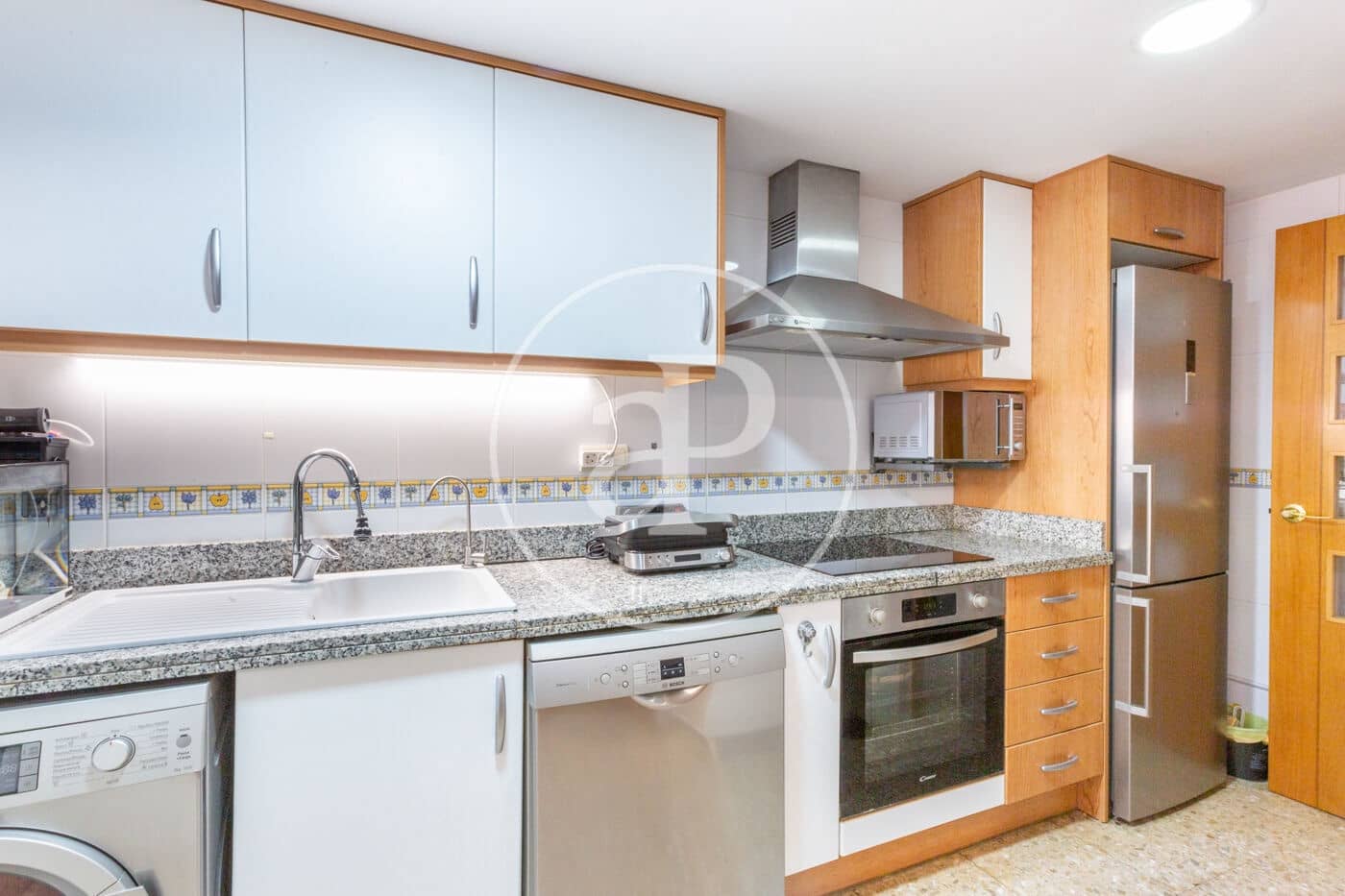 2 bedroom Apartment for sale in Valencia city with pool - € 340,000 (Ref: 9574704)