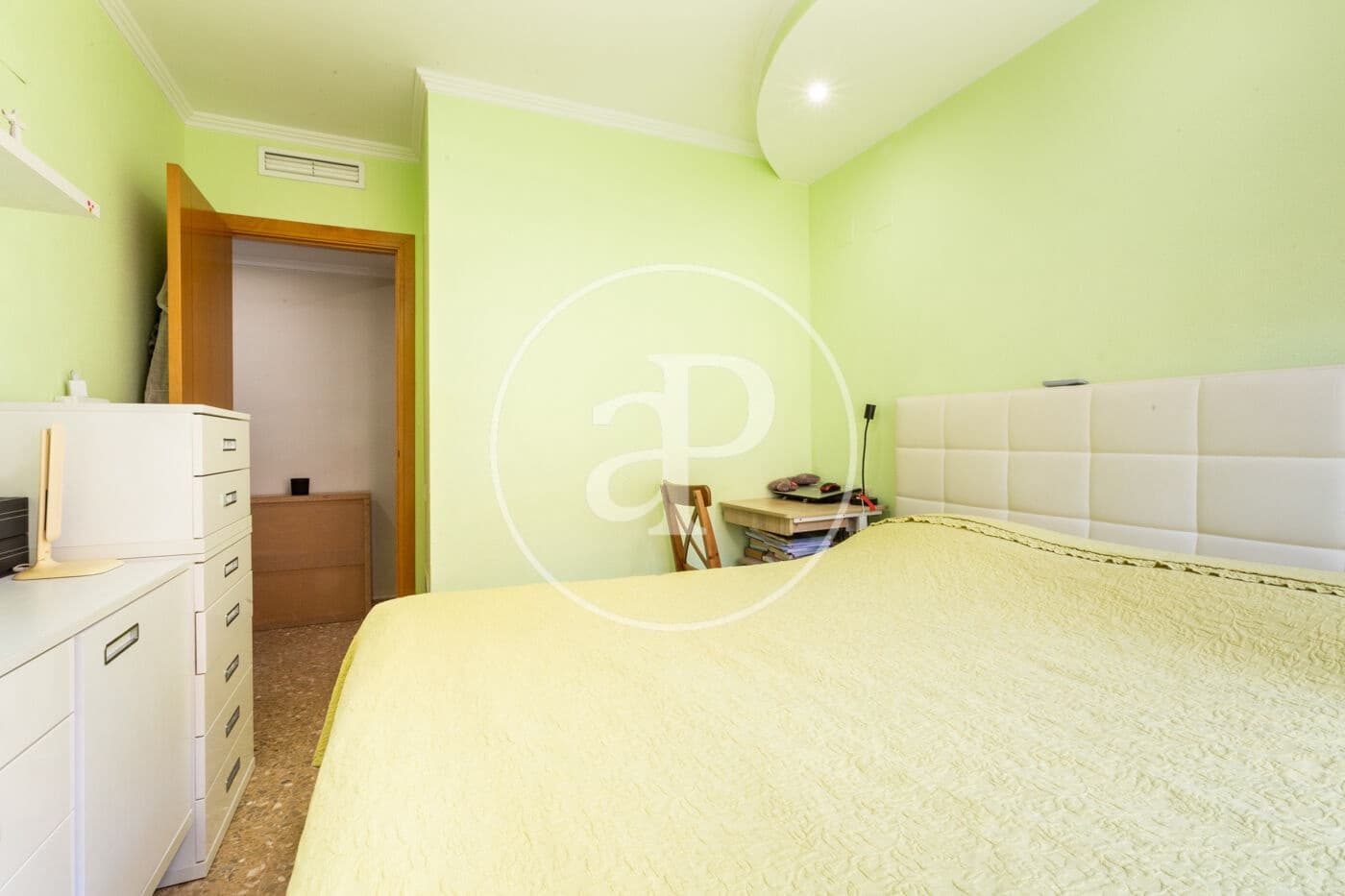2 bedroom Apartment for sale in Valencia city with pool - € 340,000 (Ref: 9574704)