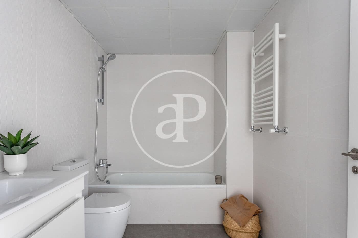 3 makuuhuone Huoneisto myytävänä paikassa Valencia kaupunki mukana uima-altaan - 771 000 € (Ref: 9574705)