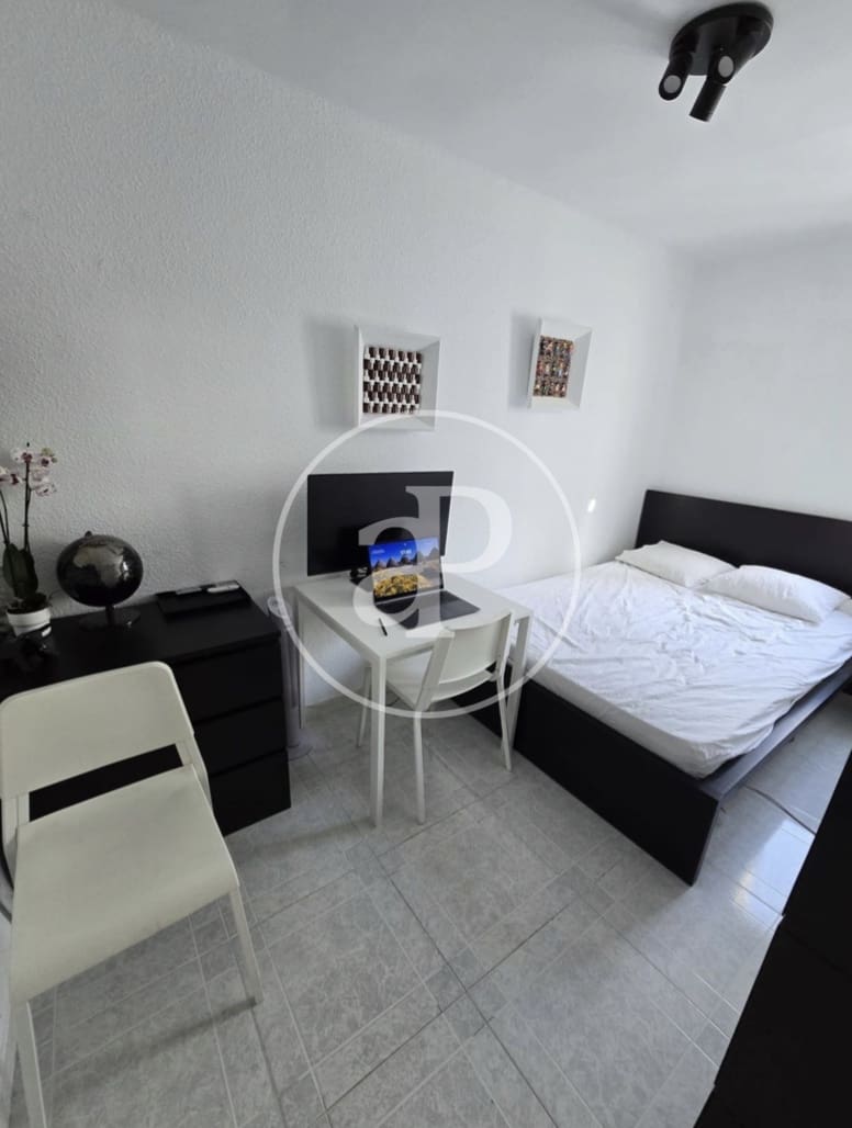 2 soveværelse Lejlighed til salg i Valencia by - € 140.000 (Ref: 9586597)