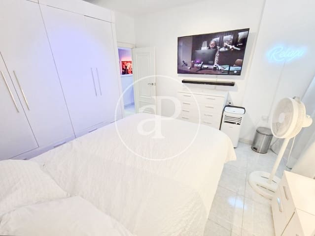 2 slaapkamer Appartement te koop in Natzaret, Valencia stad - € 140.000 (Ref: 9586597)