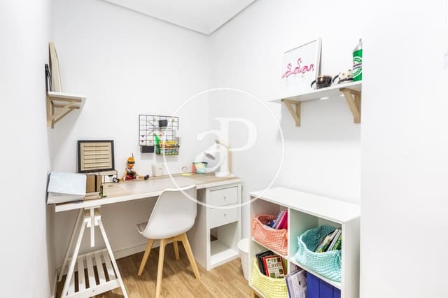 Appartement de 3 chambres à louer à Arrancapins, Valence ville - 1 400 € (Ref: 9586598)