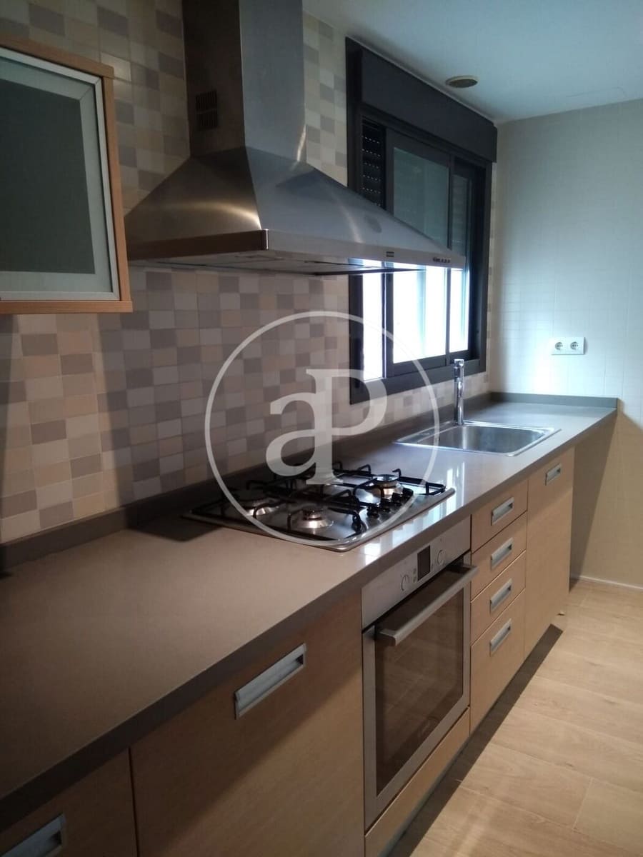 3 makuuhuone Huoneisto vuokrattavana paikassa Valencia kaupunki - 1 300 € (Ref: 9591392)