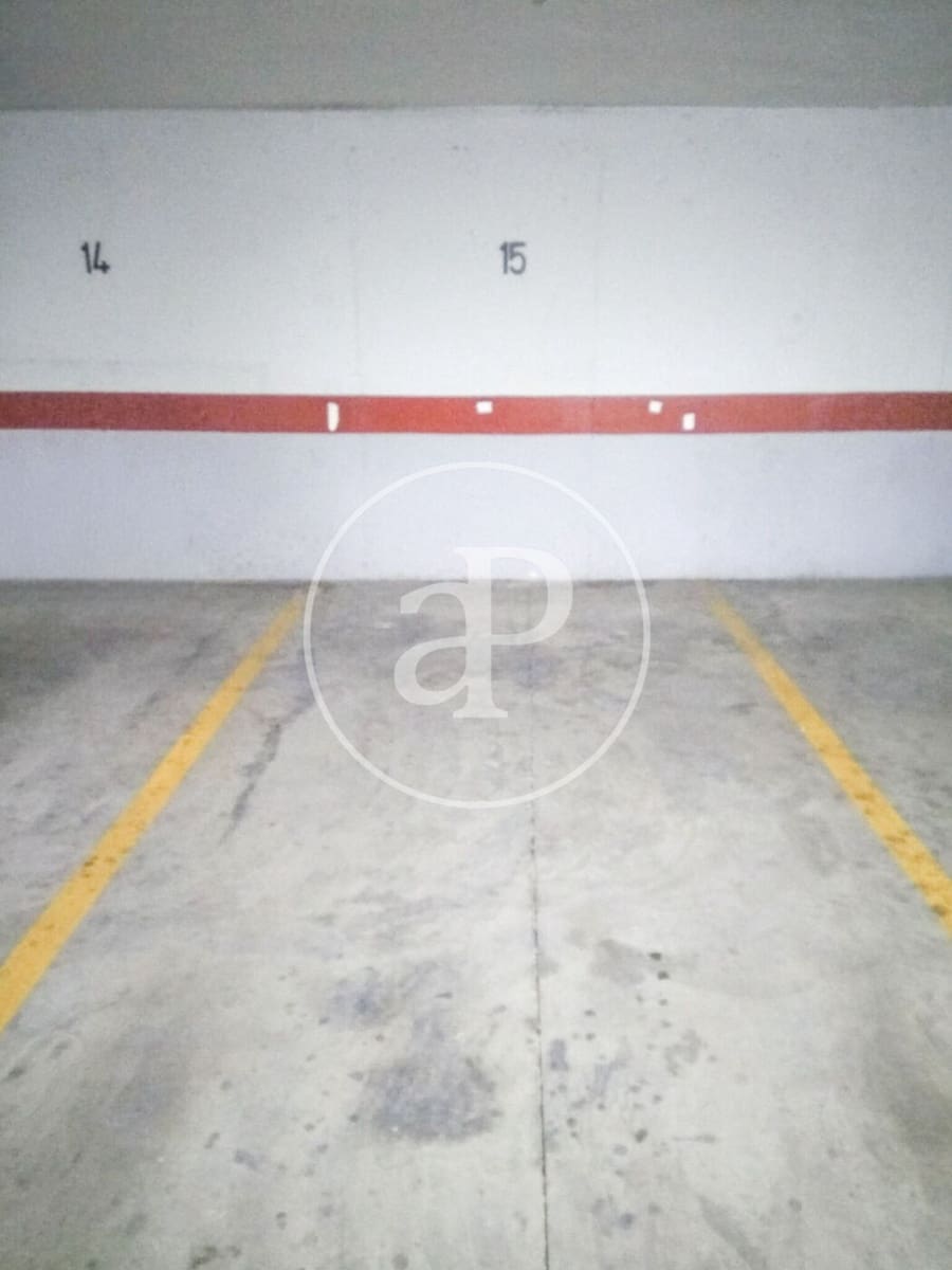 3 bedroom Apartment for rent in Valencia city - € 1,300 (Ref: 9591392)