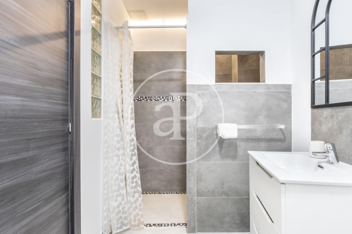 1 soveværelse Villa til leje i Valencia by - € 1.490 (Ref: 9591393)