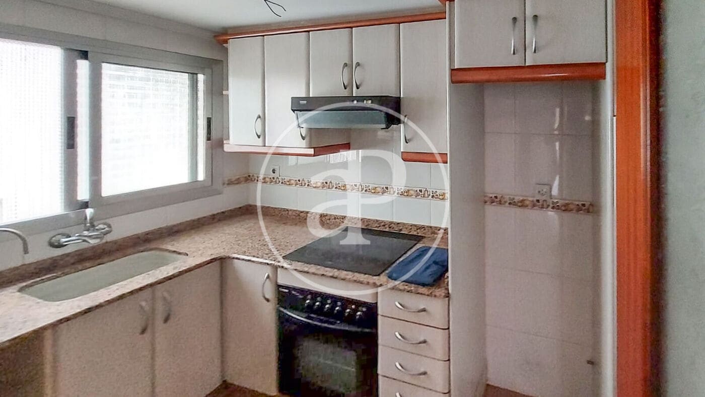 3 sypialnia Apartament na sprzedaż w Manises - 145 000 € (Ref: 9596245)