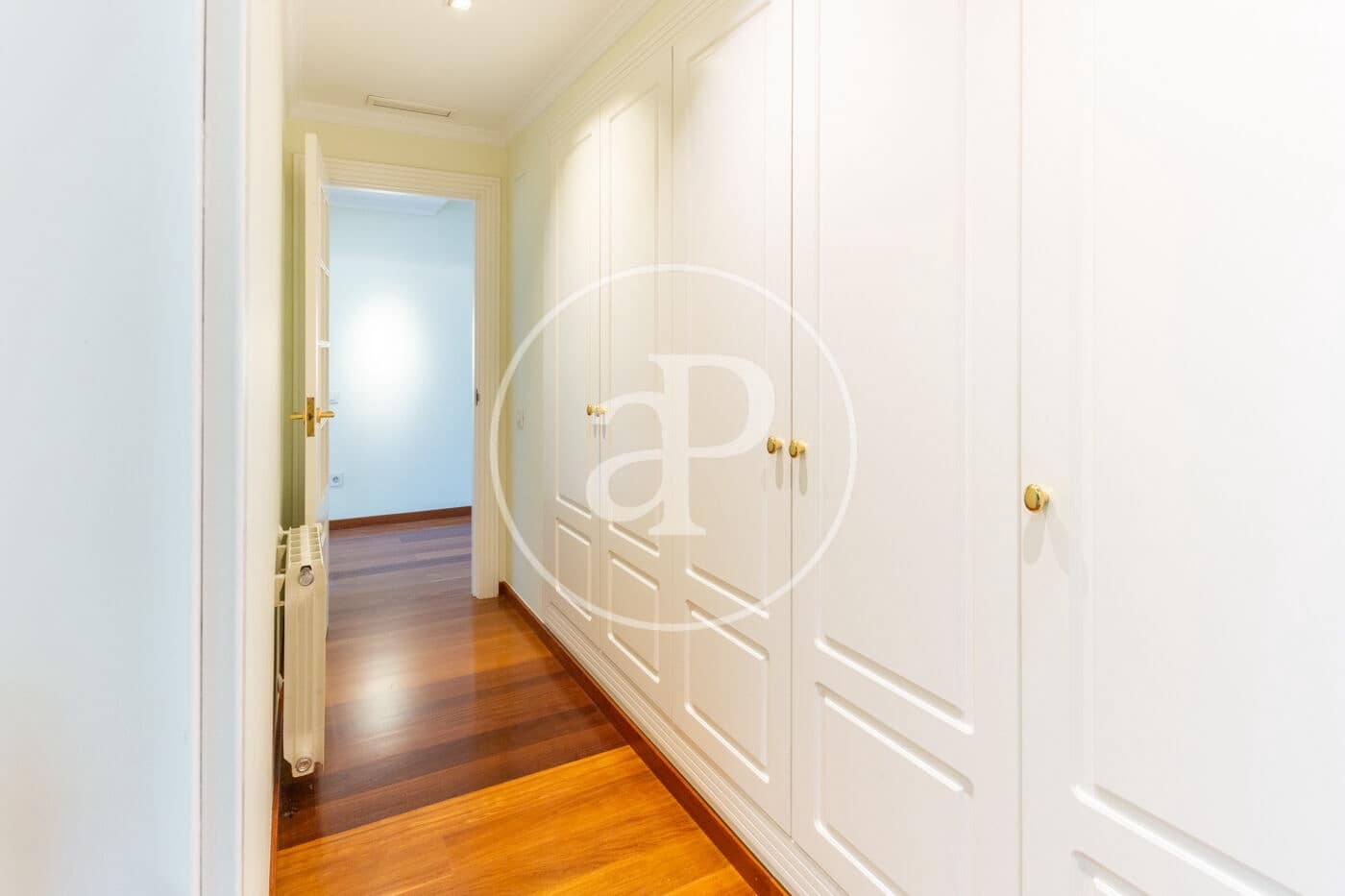 Apartamento de 4 habitaciones en València ciudad en alquiler - 5.000 € (Ref: 9599615)