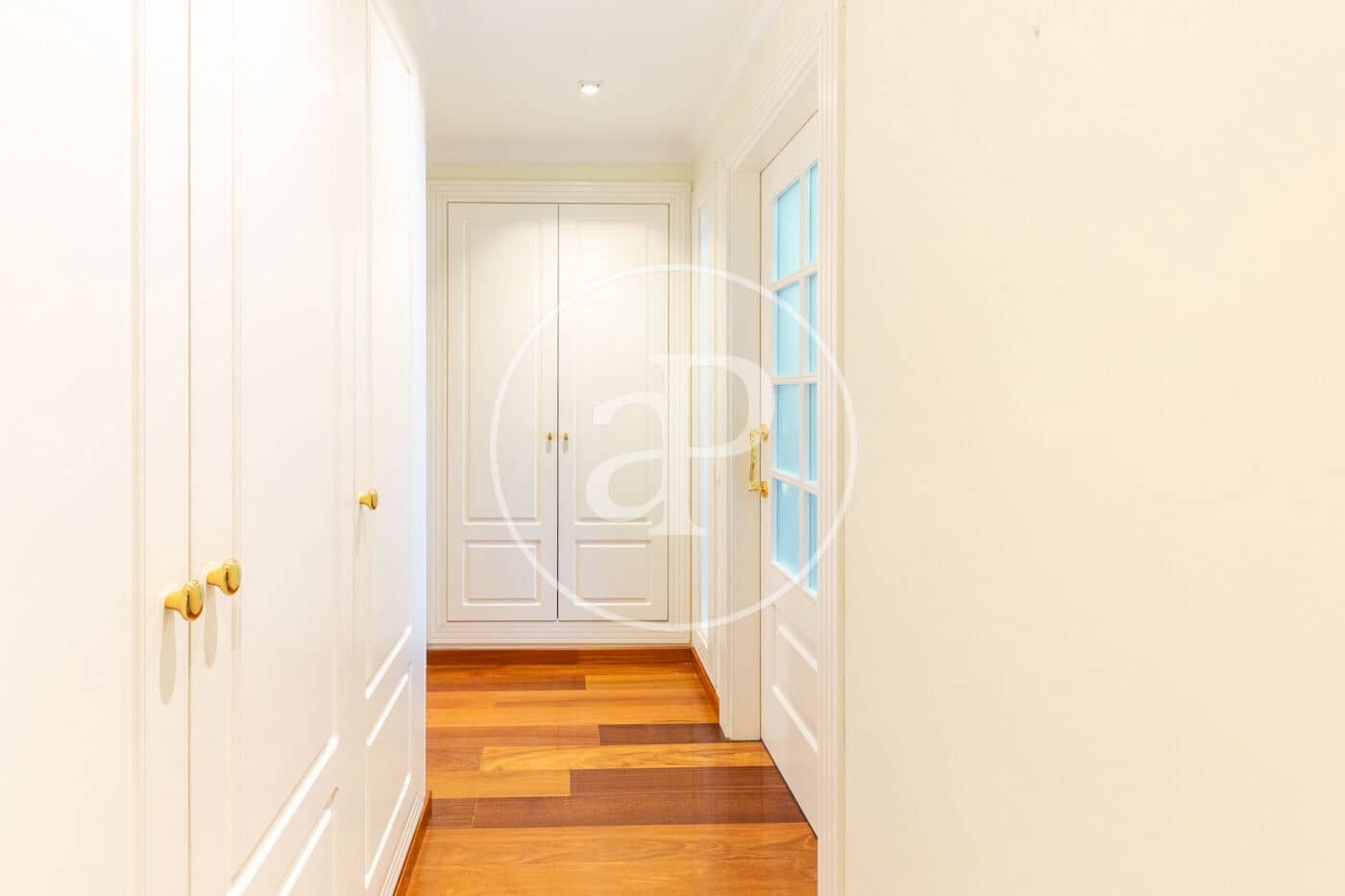 Apartamento de 4 habitaciones en València ciudad en alquiler - 5.000 € (Ref: 9599615)