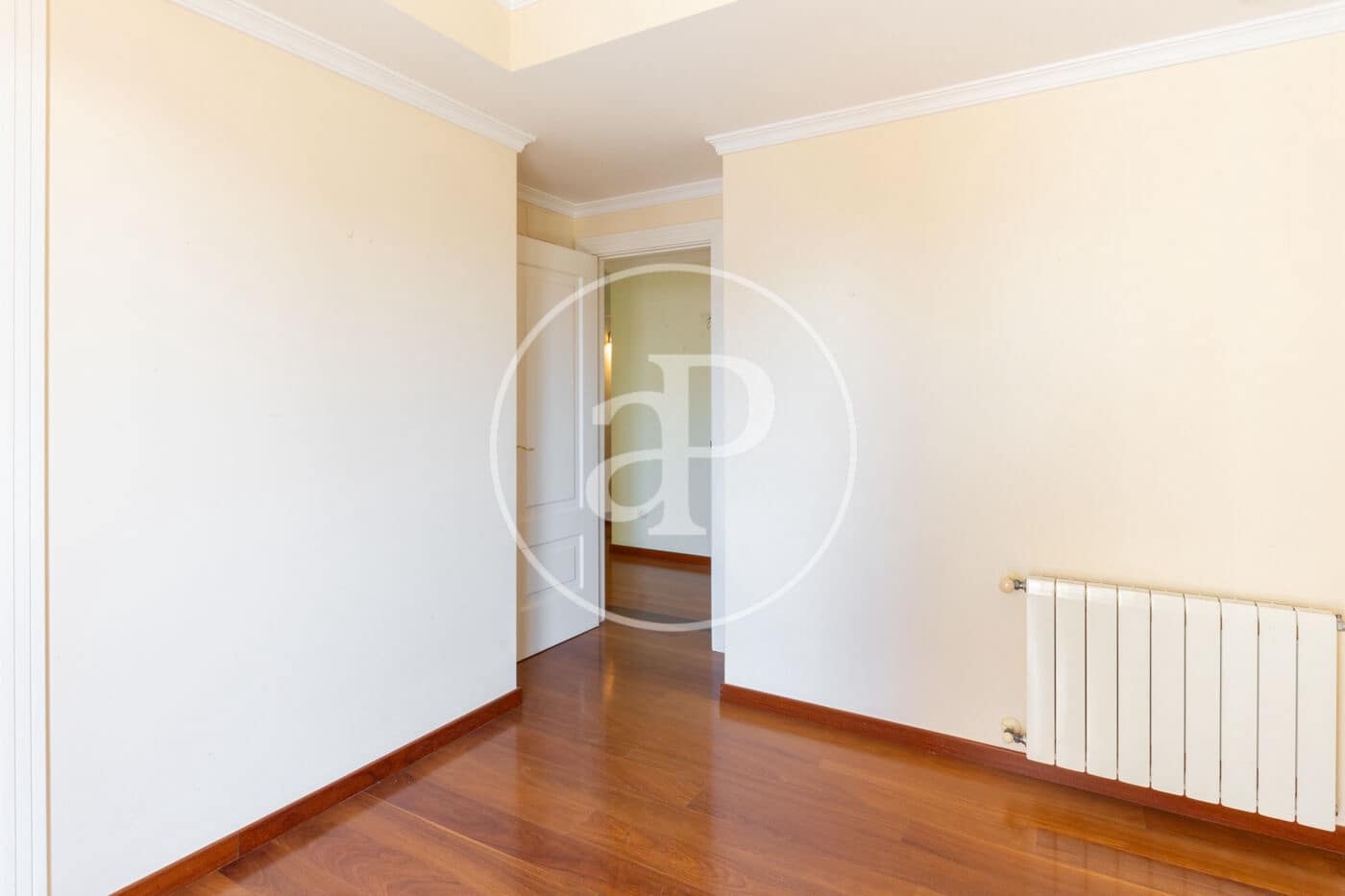 Apartamento de 4 habitaciones en València ciudad en alquiler - 5.000 € (Ref: 9599615)