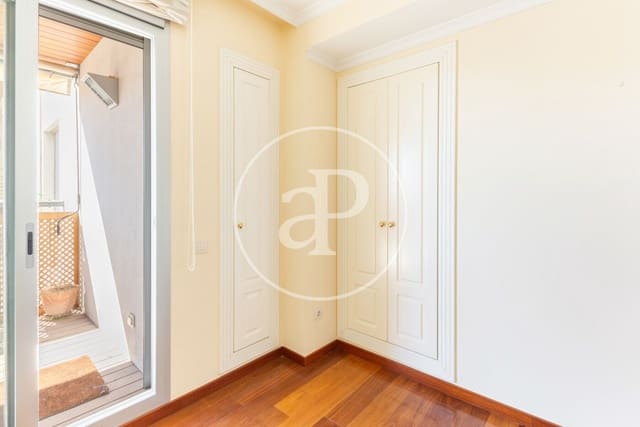 4 Zimmer Apartment zu vermieten in La Gran Via, València Stadt - 5.000 € (Ref: 9599615)