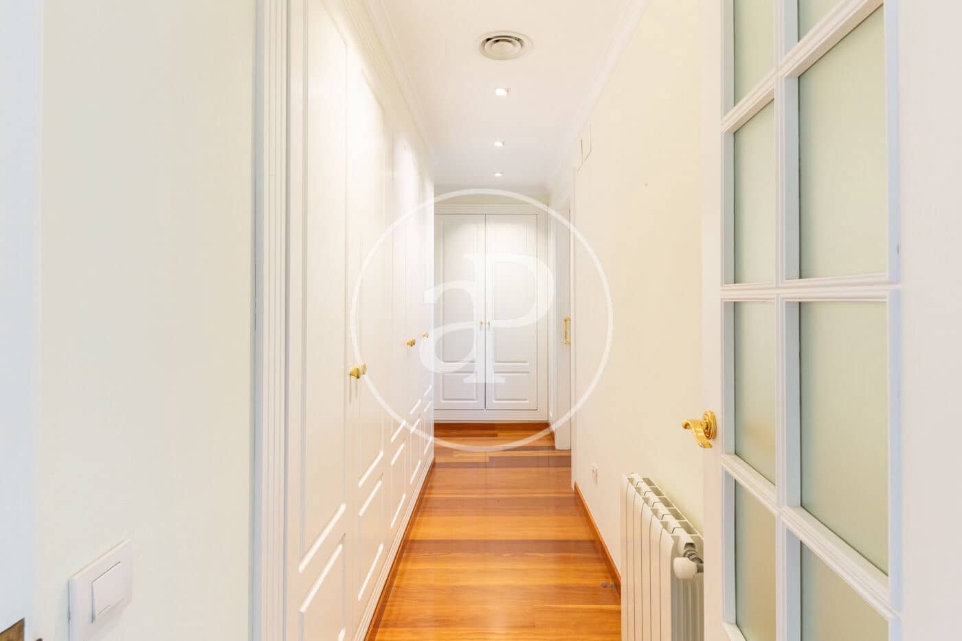 Apartamento de 4 habitaciones en València ciudad en alquiler - 5.000 € (Ref: 9599615)