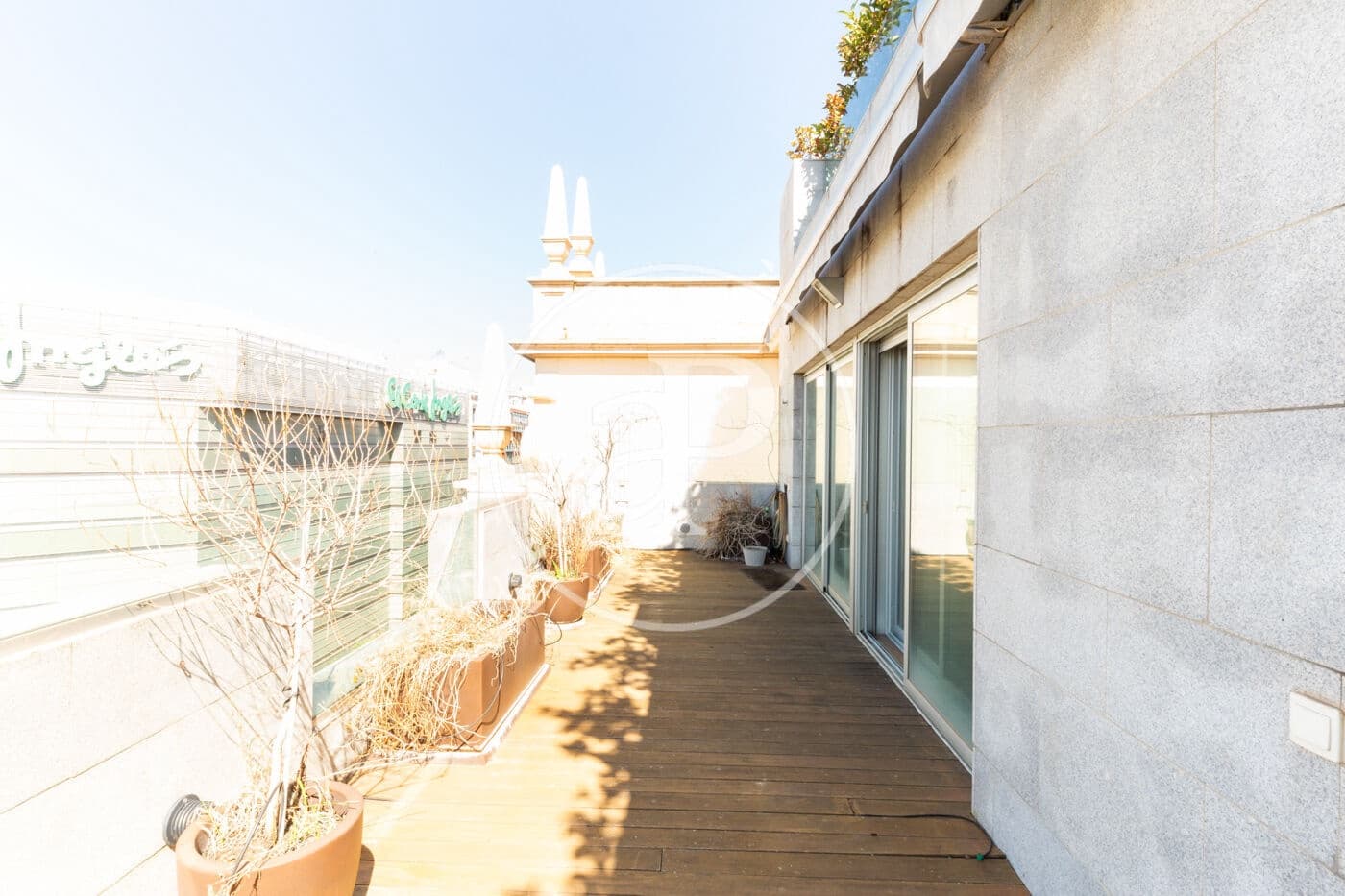 Apartamento de 4 habitaciones en València ciudad en alquiler - 5.000 € (Ref: 9599615)