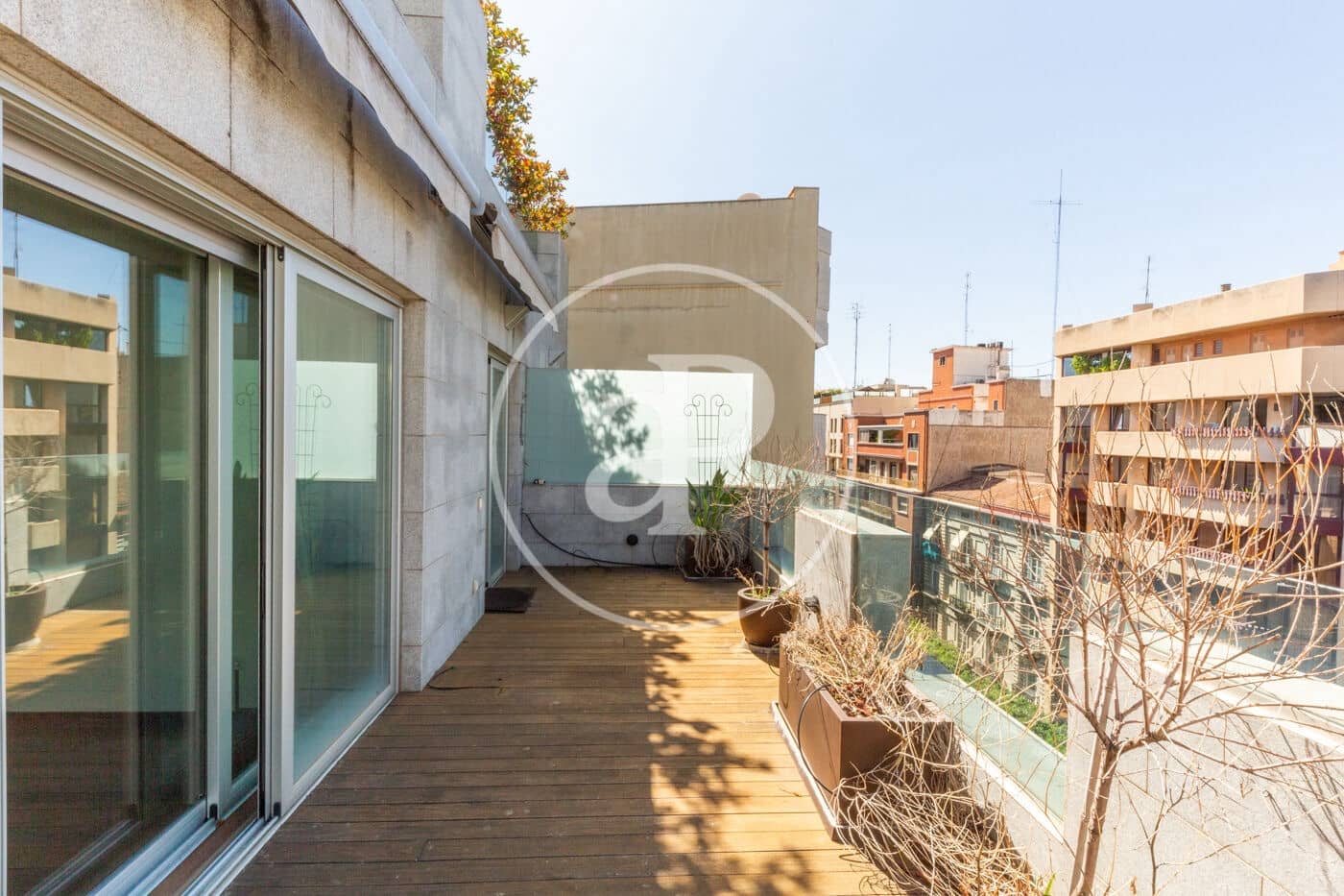Apartamento de 4 habitaciones en València ciudad en alquiler - 5.000 € (Ref: 9599615)