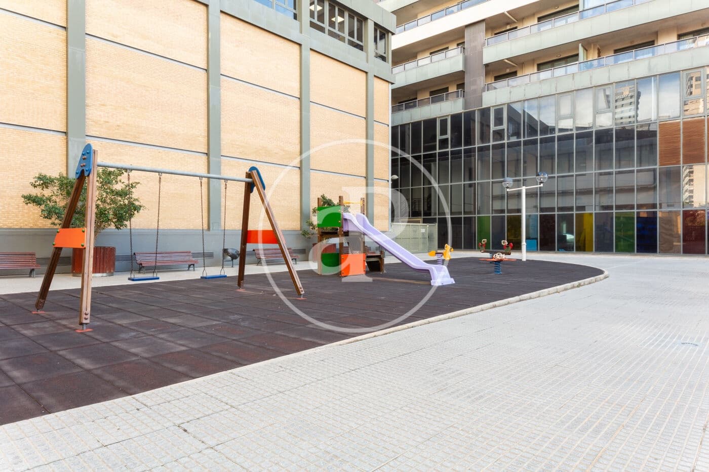 3 bedroom Apartment for rent in Valencia city with pool - € 1,800 (Ref: 9599616)