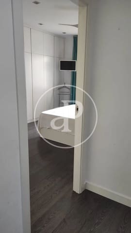 Apartamento de 4 habitaciones en Arrancapins, València ciudad en alquiler - 2.400 € (Ref: 9599617)