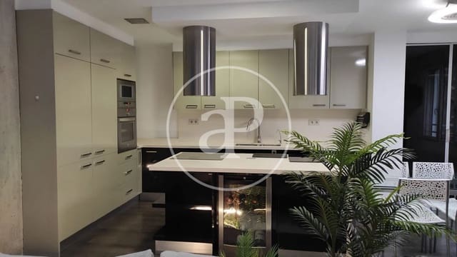 Apartamento de 4 habitaciones en Arrancapins, València ciudad en alquiler - 2.400 € (Ref: 9599617)