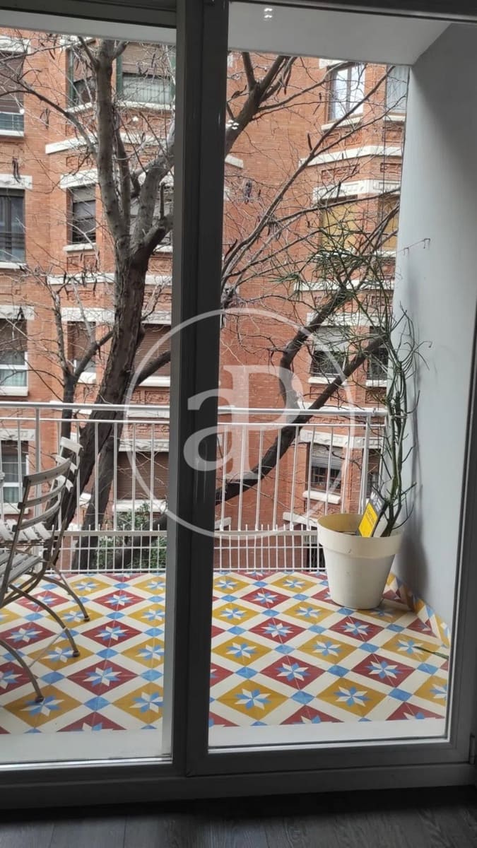 Apartamento de 4 habitaciones en València ciudad en alquiler - 2.400 € (Ref: 9599617)