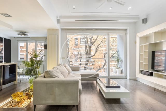 4 soverom Leilighet til leie i Arrancapins, Valencia by - € 2 400 (Ref: 9599617)