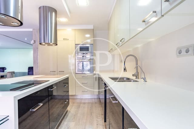 4 soverom Leilighet til leie i Arrancapins, Valencia by - € 2 400 (Ref: 9599617)