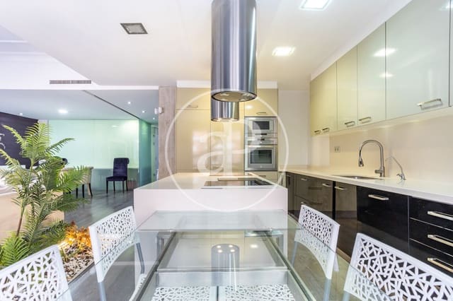 4 soverom Leilighet til leie i Arrancapins, Valencia by - € 2 400 (Ref: 9599617)