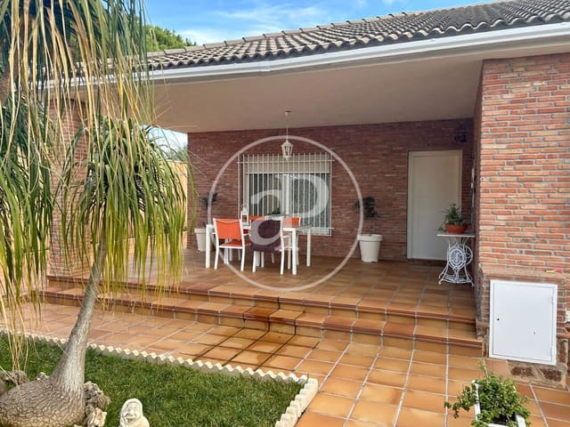 4 chambre Villa/Maison à vendre à Montserrat avec piscine - 480 000 € (Ref: 9599618)