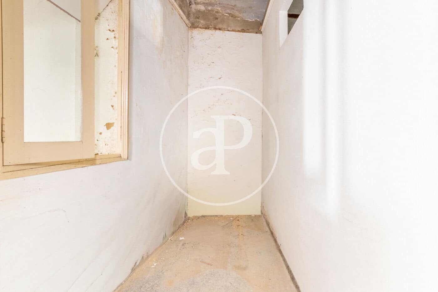 6 Zimmer Villa zu verkaufen in Paterna - 275.000 € (Ref: 9605060)