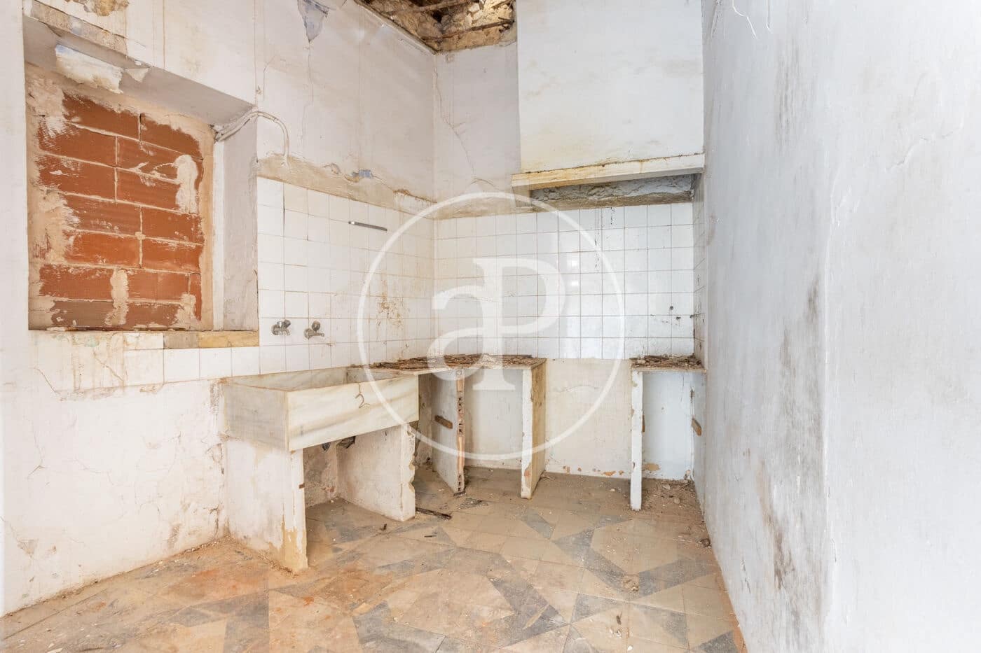 6 Zimmer Villa zu verkaufen in Paterna - 275.000 € (Ref: 9605060)