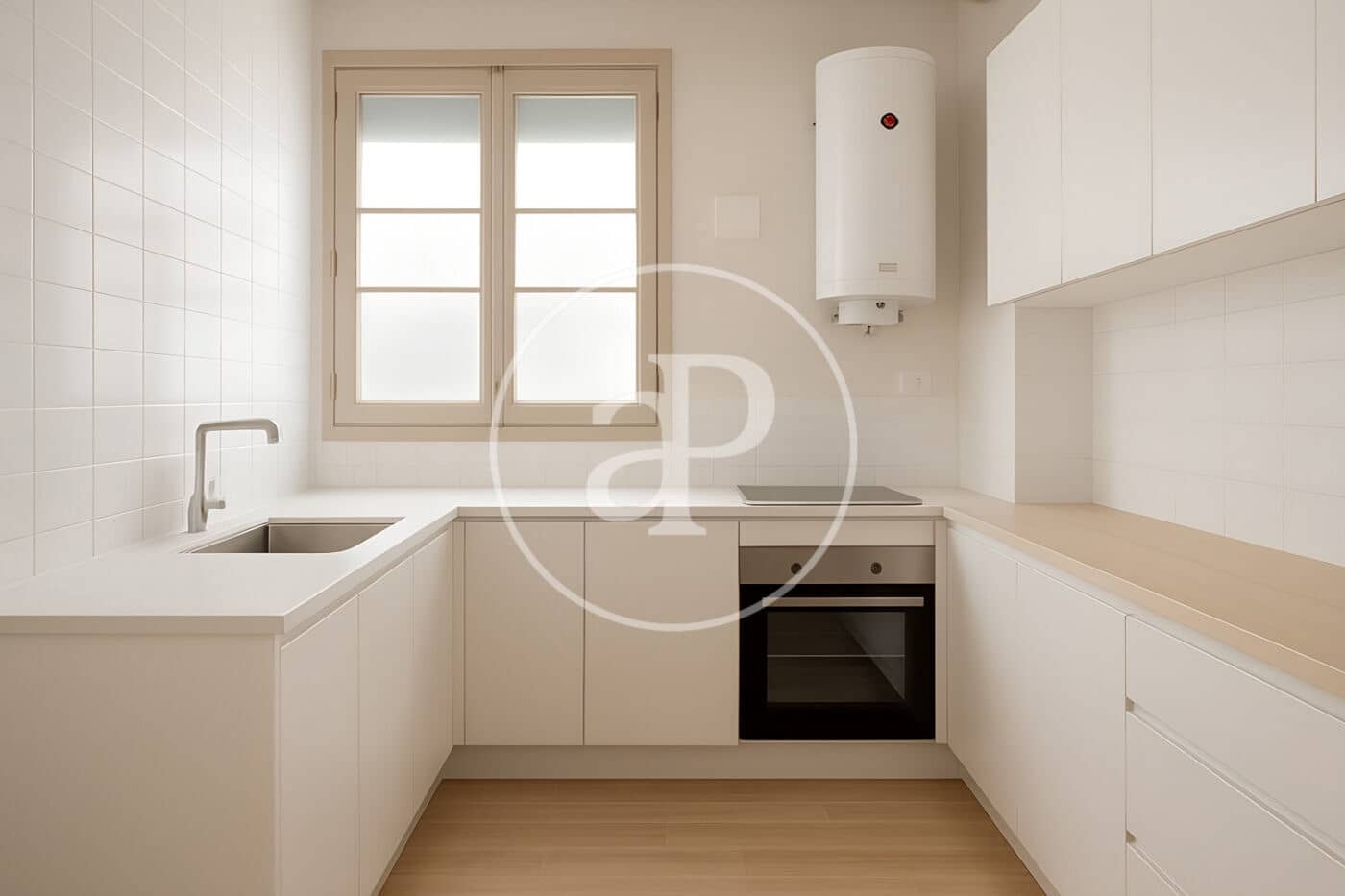 6 bedroom Villa for sale in Paterna - € 275,000 (Ref: 9605060)