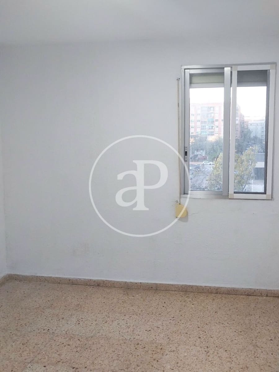 3 sovrum Lägenhet till salu i Valencia stad - 255 000 € (Ref: 9608146)