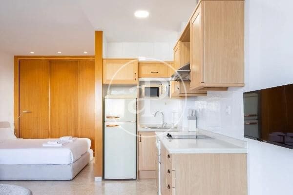 1 soveværelse Penthouse til leje i Valencia by - € 1.200 (Ref: 9608148)