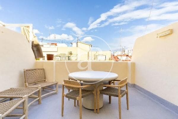 1 soverom Penthouse til leie i Russafa, Valencia by - € 1 200 (Ref: 9608148)