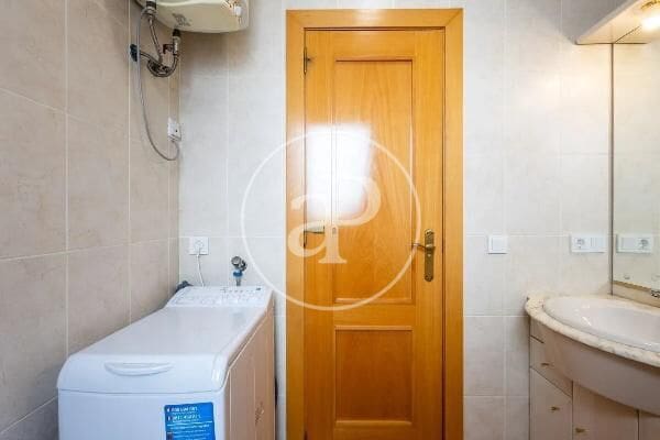 1 soveværelse Penthouse til leje i Valencia by - € 1.200 (Ref: 9608148)