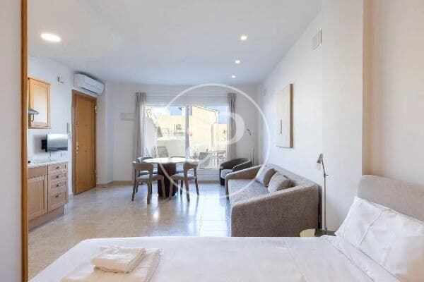1 soveværelse Penthouse til leje i Valencia by - € 1.200 (Ref: 9608148)
