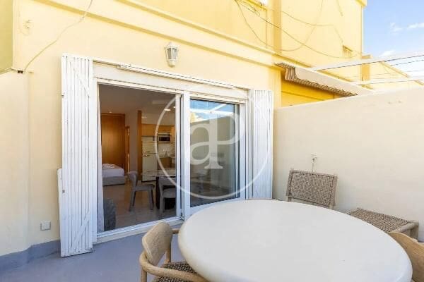 1 soveværelse Penthouse til leje i Valencia by - € 1.200 (Ref: 9608148)