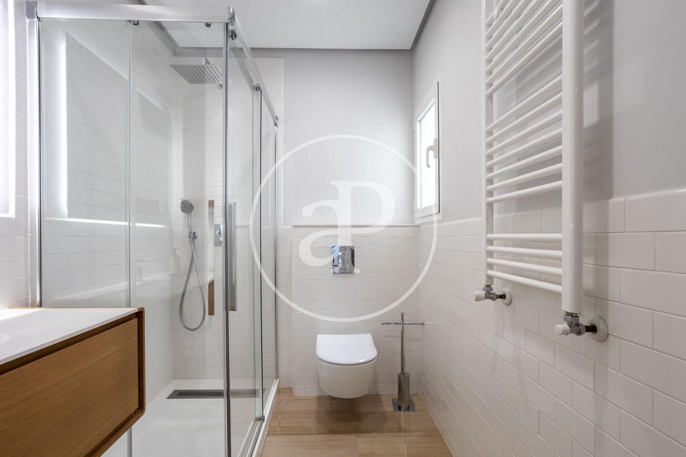 4 bedroom Apartment for rent in Valencia city - € 1,950 (Ref: 9611616)