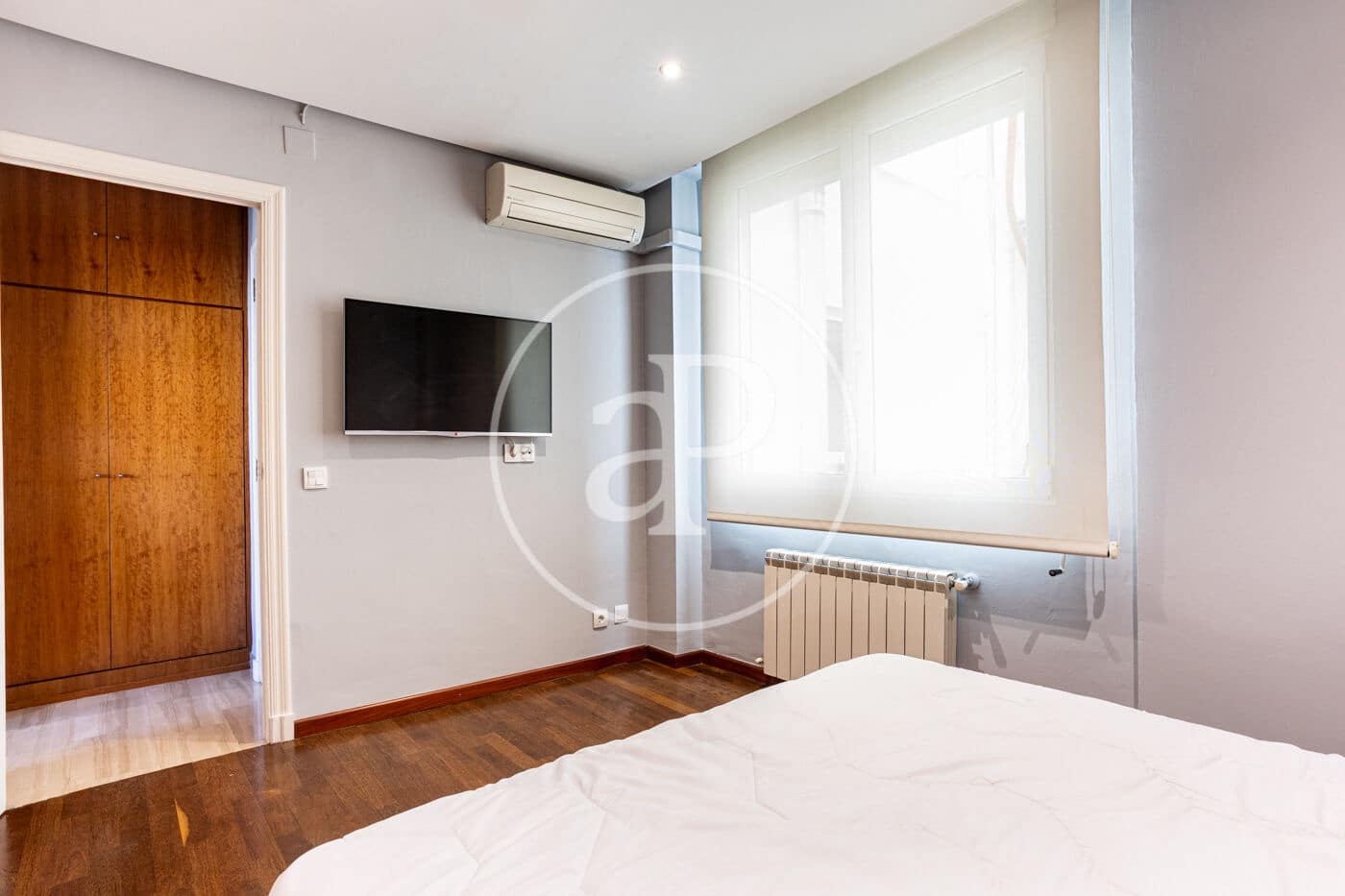 4 bedroom Apartment for rent in Valencia city - € 1,950 (Ref: 9611616)